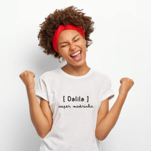 T-shirt Nome Personalizado “Super Madrinha”